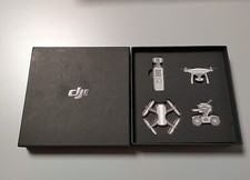 RARE COFFRET 4PINS DJI JOUET MODÉLISME  DRONE RADIOCOMMANDÉ TRES BELLE QUALITÉ 