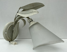 Ancienne Applique Vintage - Pied en Métal  et Tulipe en verre blanc mat