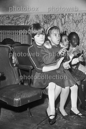 Mireille mathieu exclusive - *,