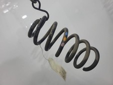 Ressort de suspension arriere droit RENAULT CLIO 4 PHASE 1 BREAK 550201136R