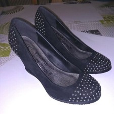 Chaussures Neuves à Talons Compensés de Marque "Instinct de Mode" Pointure 36