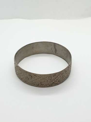 Très ancien large bracelet