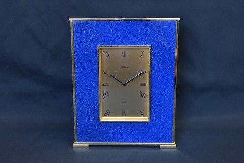Horloge table quartz - à,