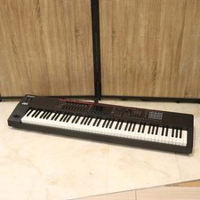 Roland FANTOM-08 88-Key