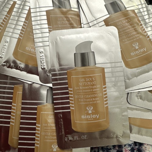 Sisley gel doux nettoyant aux - doux,