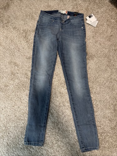 Size small super skinny guess - size,