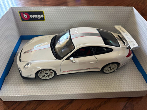 Bburago 2011 porsche 911 - 2011,
