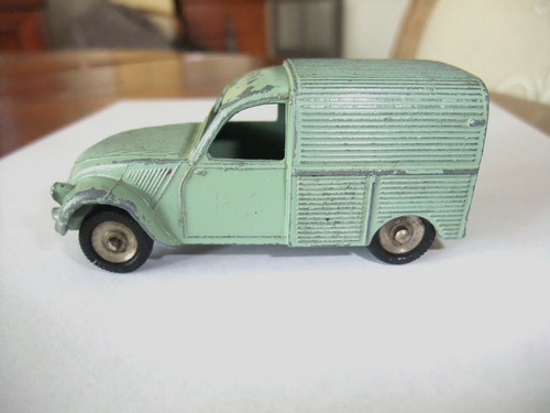 Dinky poch 560 2 - dinky,