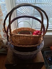 baskets with handles