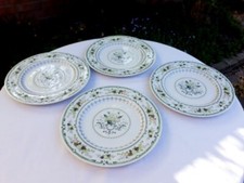 Lot 4 Assiette plate Porcelaine Anglaise Royal Doulton Provençal England Vintage