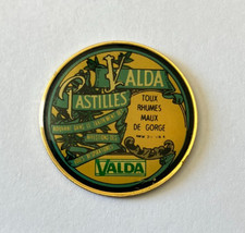 94 - Pin's MEDECINE PASTILLES VALDA - TOUX RHUMES MAUX DE GORGE