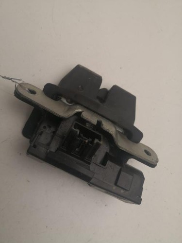 Serrure coffre ford fiesta - coffre,