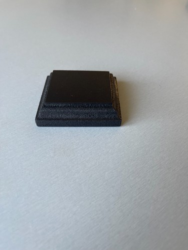 Socle noir brillant pour - noir,