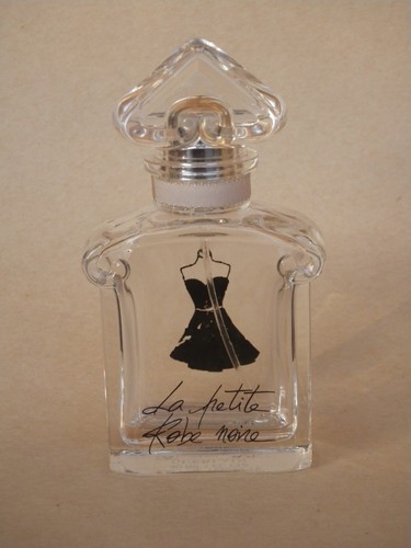 Petite robe noîre - la,