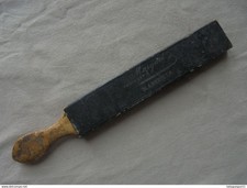 Ancien - Cuir d'affûtage dans son étui pour rasoir coupe-choux Marquet Marseille