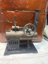 Machine à vapeur ancienne