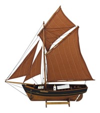 Bateau de pêche en Bois avec
