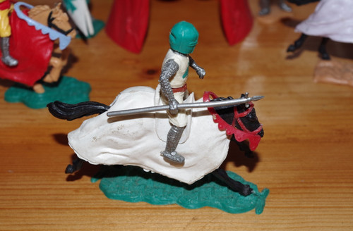 Timpo moyen age chevalier - moyen,