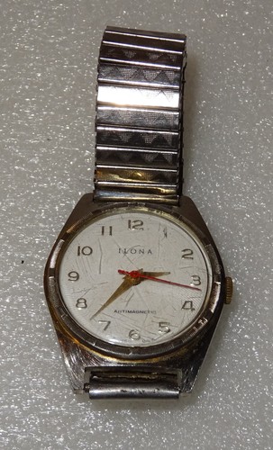 Ancienne montre mecanique - montre,