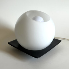 Lampe boule verre opaline blanche et porcelaine Philippe Deshoulières années 90