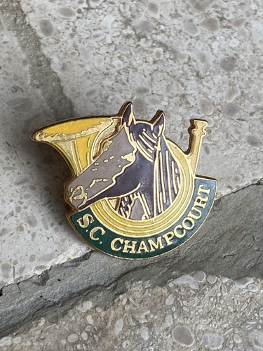 Pin champcourt cheval - pin’s,