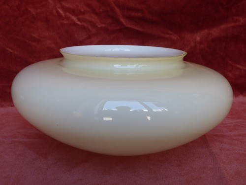 Ancien abat jour - en, verre