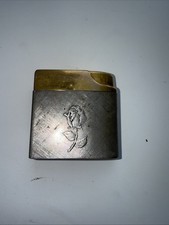 ANCIEN BRIQUET A ESSENCE SILVER MATCH PLAQUE OR SPECIAL POUR FEMMES