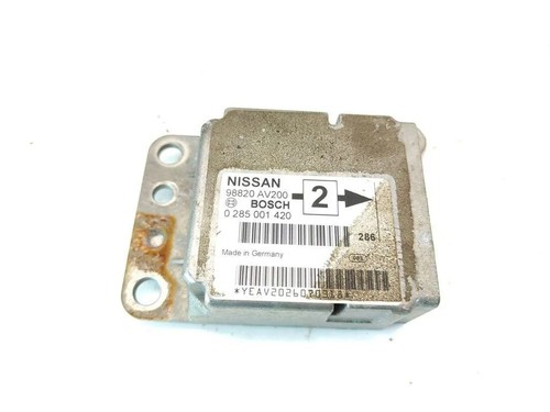 Nissan primera hatchback - nissan,