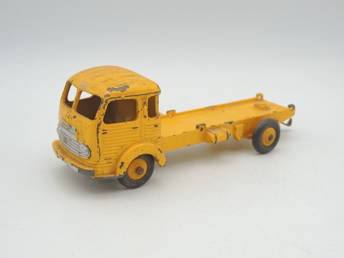 Dinky toys simca cargo - toys,