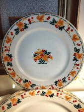 6 assiettes porcelaine de