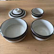 3 plats de service saladier et un couvercle vintage Karélia Arabia Finland