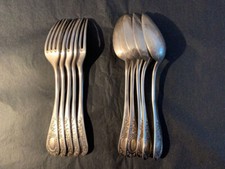 Boulenger, métal argenté 84, " baguette à médaillon", 12couverts Napoleon III