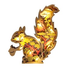 Lampe écureuil sculptée en
