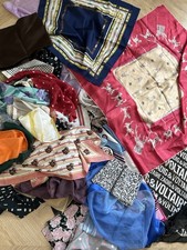 LOT DE FOULARDS CARRÉ TOUR DE