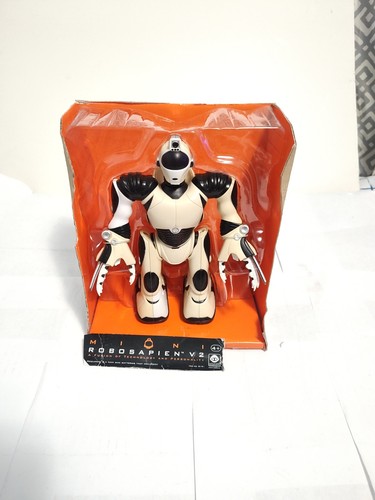 Robosapien robot figure - robosapien, v2