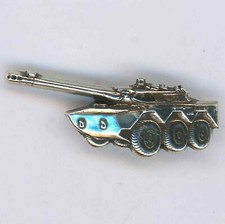 AMX 10 RC argenté Insigne Balme