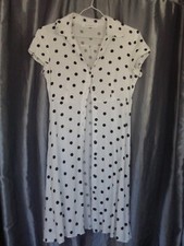 robe blanche à pois noirs Promod t.38 h.85cm tbé