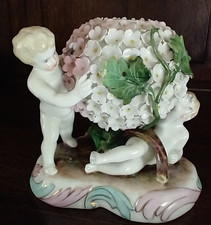 Charmant  petit vase boule