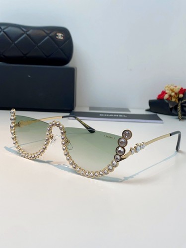 Chanel stylish women - chanel, women's