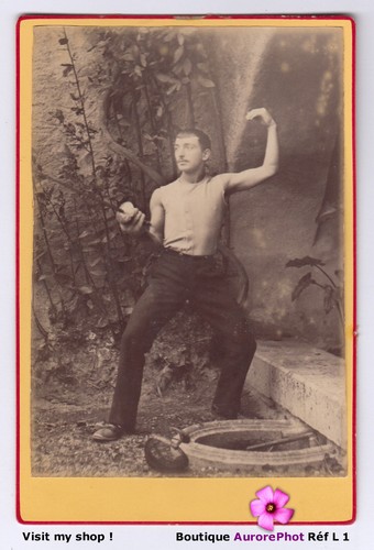 Escrimeur pose fleuret - en,