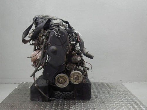 Moteur sans pièces - , (essence)