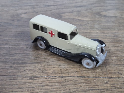 Voiture miniature ambulance - miniature,