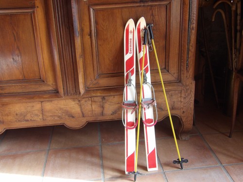 Anciens skis enfants - anciens, d'enfants