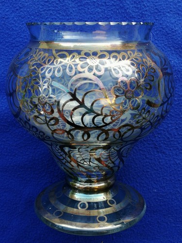 Vase sur pied - saint,