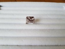 Bague réglable carré blanc