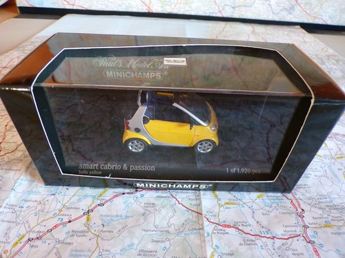 Smart cabriolet jaune - cabriolet,