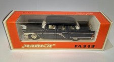 GAZ-13 Chaika Limousine 1980