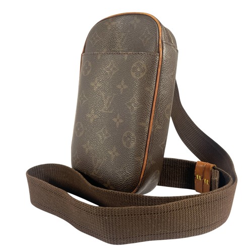 Louis vuitton m51870 pochette - vuitton,