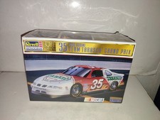 MAQUETTE REVELL - 1/24 - TODD
