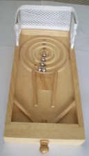 TRÈS JOLI PETIT BILLARD EN BOIS COMME NEUF